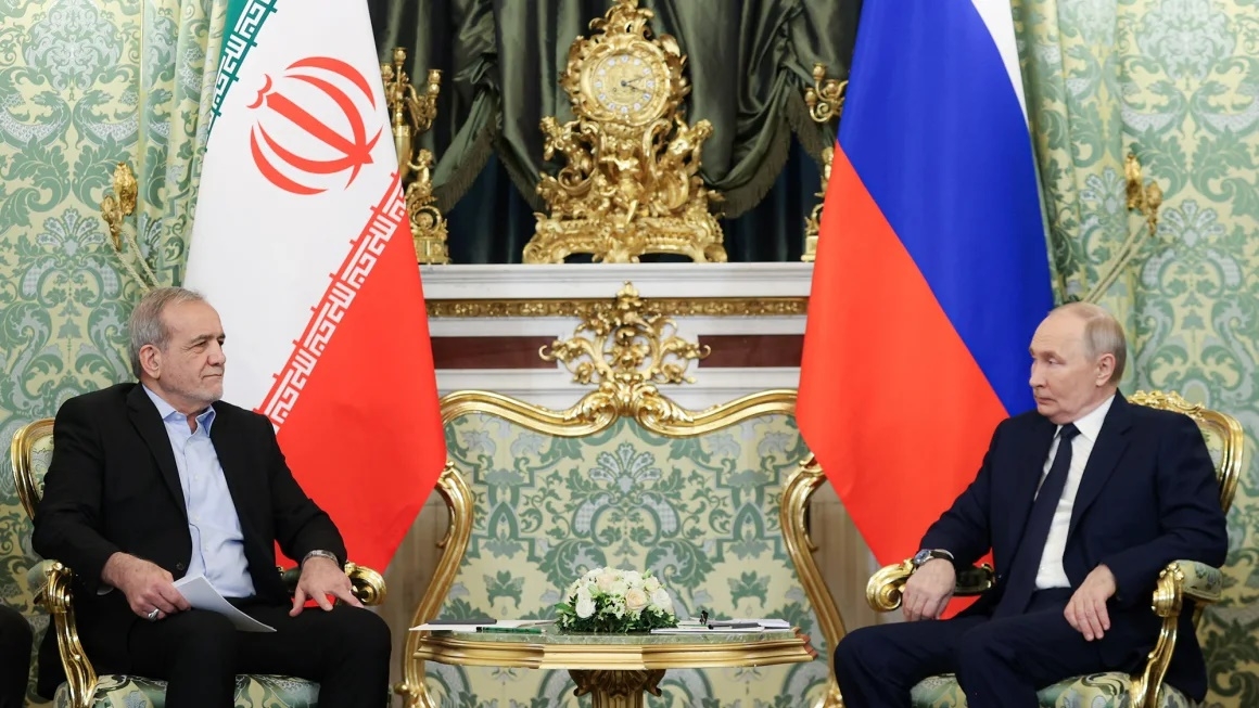 Nhân tố Iran thay đổi xung đột Nga - Ukraine và gây khó cho ông Trump ra sao?